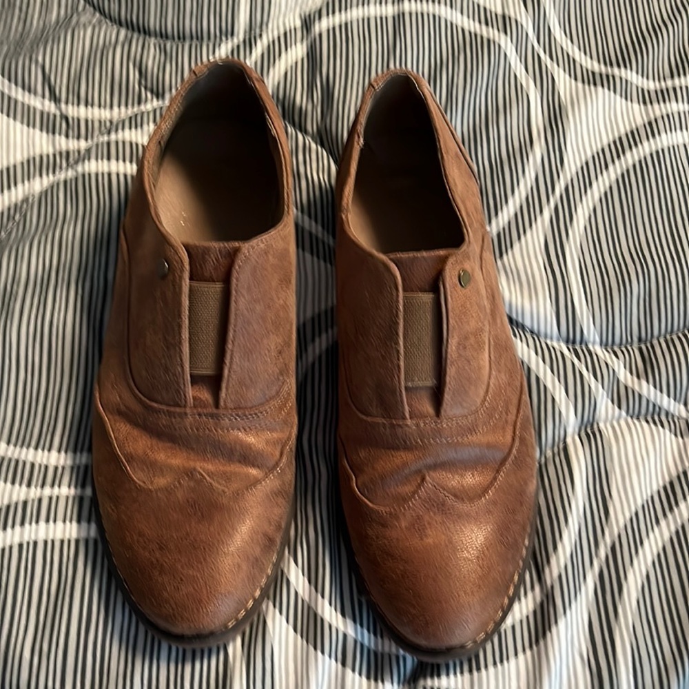 Brown trouser loafer.